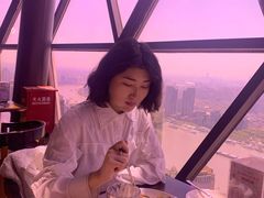 -东方明珠·空中旋转餐厅