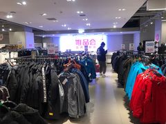 -唯品会(北京国瑞城店)