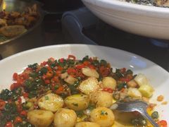 -川流不息·地道川菜·小龙虾(松东路店)