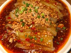 -半步颠小酒馆(繁花中心)