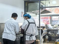 -黄阿姨锅贴大王(万航渡路店)