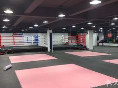 -FIGHTMAN格斗俱乐部(长宁临空店)