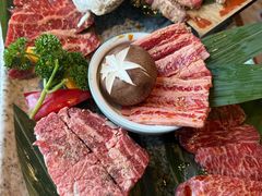 -炼火烤肉店