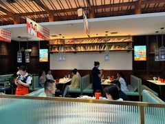 -阿瓦山寨·湘菜现炒·剁椒鱼头王(咸阳总店)