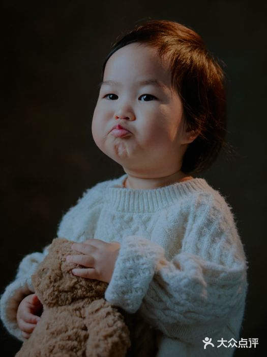 西瓜庄园儿童摄影图片