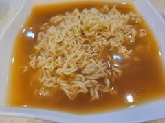 餐肉出前一丁-香港新发烧腊茶餐厅(书城店)