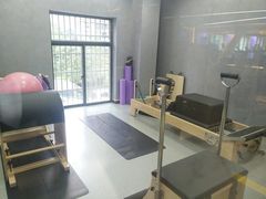 器械区-艾菲特健身游泳(中海店)