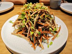 香椿苗拌黑豆皮-向川南·水煮鱼·川菜(和平里店)