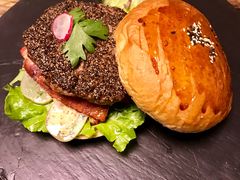 -HIGH FIVE哈福手工汉堡(桂林路店)