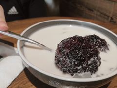 海底椰白雪黑糯米-三花奶奶的甜品(百联嘉定购物中心店)