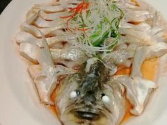 清蒸兴凯湖白鱼-宏达宴老菜馆(群力第四大道店)