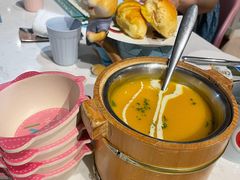 -水桶王国主题餐厅·聚会·生日派对·亲子活动·家庭套餐(亚龙湾希尔顿店)