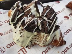 奥利奥羊角包-OUR Bakery(三里屯太古里店)