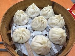 -莱莱小笼·乔艾