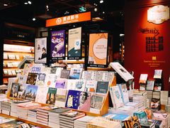 -西西弗书店&矢量咖啡(凯德晶萃广场店)