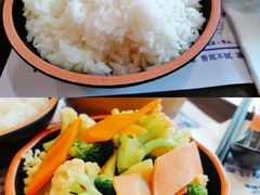 -万和春排骨砂锅米饭(新业广场店)