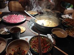 -芸鲜季·云南野生菌餐厅· 云南风物味研社(闵行店)