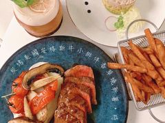 -Oasis Bar & Grill