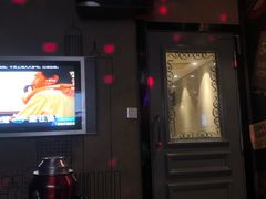 -环球梦主题KTV(曲阳生活购物中心店)