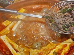 -洱火云南酸菜牛肉火锅(石景山当代商城店)