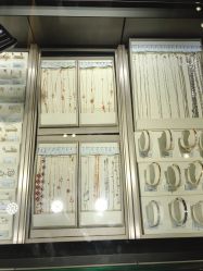 -周大福CHOW TAI FOOK(浦东八佰伴店)