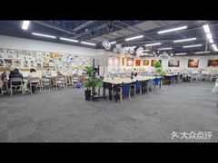 -八哥美术·成人美术画室(总校区)