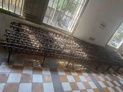 -吐斯廉屠杀博物馆