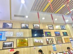 大堂-邓老汉燃面村(水井街店)