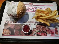-The Habit Burger Grill 哈比特汉堡(复兴soho店)