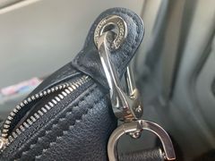 -Longchamp(佛罗伦萨小镇奥特莱斯店)