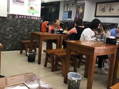 大堂-面爸爸豆瓣抄手(贝森旗舰店)