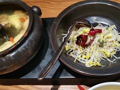 -云海肴·汽锅鸡·云南菜(天山百盛优客店)