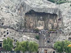 -龙门石窟