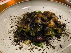 小鱿鱼配小甘蓝-BOR Eatery(安福路店)