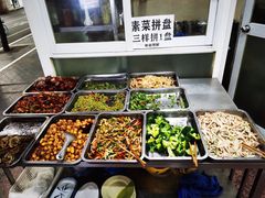 自助取餐区-雨田饭店