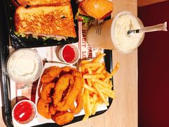 -The Habit Burger Grill 哈比特汉堡(复兴soho店)