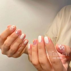 -吉吉靓甲美睫