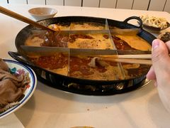 -岗上渣渣老火锅(两路口店)