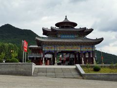 -九鼎铁刹山风景区