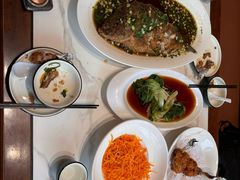 -梅利汴京烤鸭•开封豫菜地标店(东大街店)