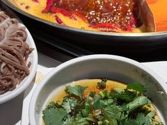 -小龙翻大江文化火锅(宽窄店)