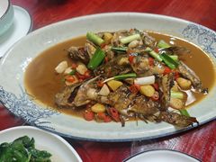 -芦茨金富饭庄·25年老字号·专做稻草鸡