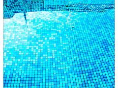 -氡泉温泉花园