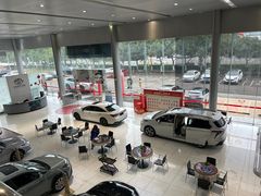 -南充通源宝马4S店(高坪店)