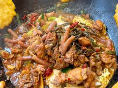 -鲁员外地锅鸡地锅鱼(古墩路店)