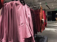 -URBAN REVIVO(欢乐海岸购物中心店)