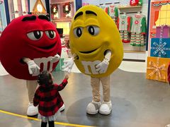 -m豆巧克力世界(上海世茂广场店)