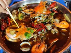 -老东镇啤酒屋海鲜加工·蒸汽海鲜·海鲜烧烤(台东店)