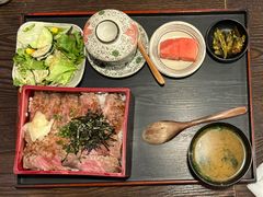 牛排盖浇饭-角落里(中山公园店)