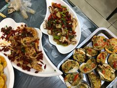 -覃记海鲜美食餐厅